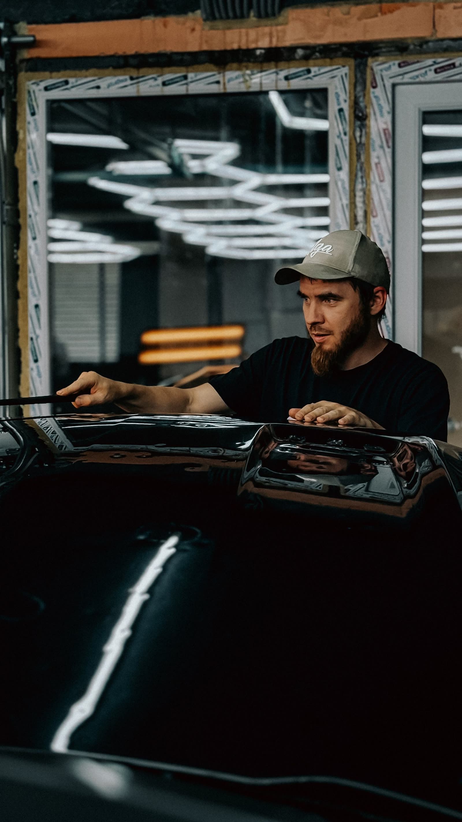 Detailing professional at work